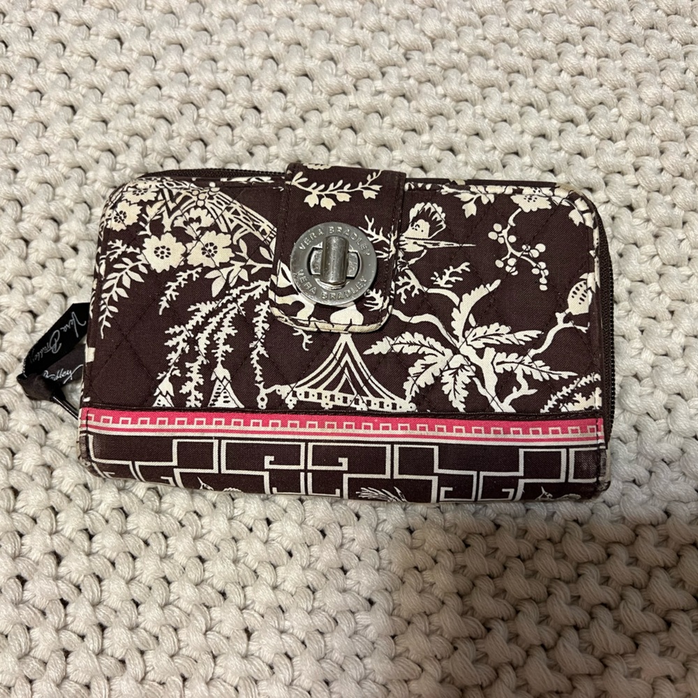 Vera Bradley Brown Imperial Toile
Pagoda Turn Lock Zip Wallet